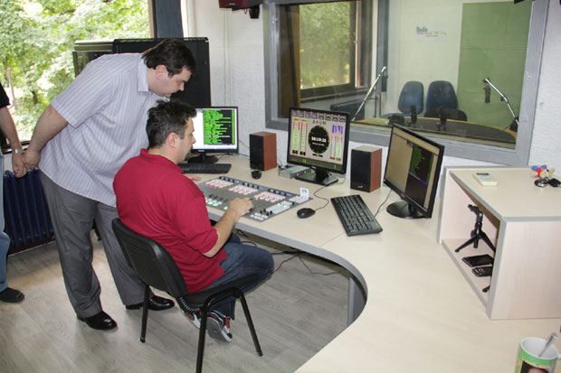 Зрењанински радио још емитује губитке